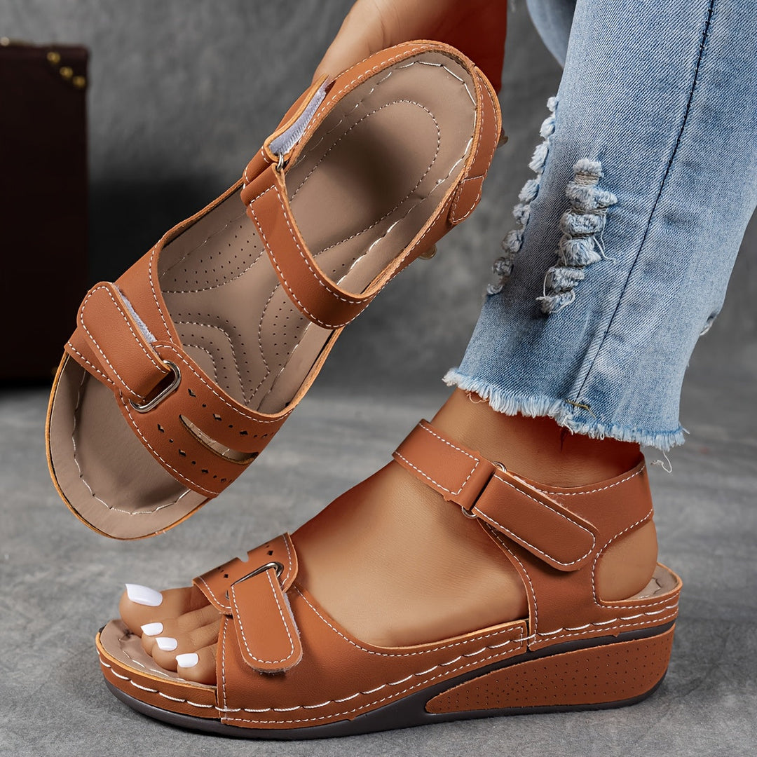 Laura Elegant Sandals