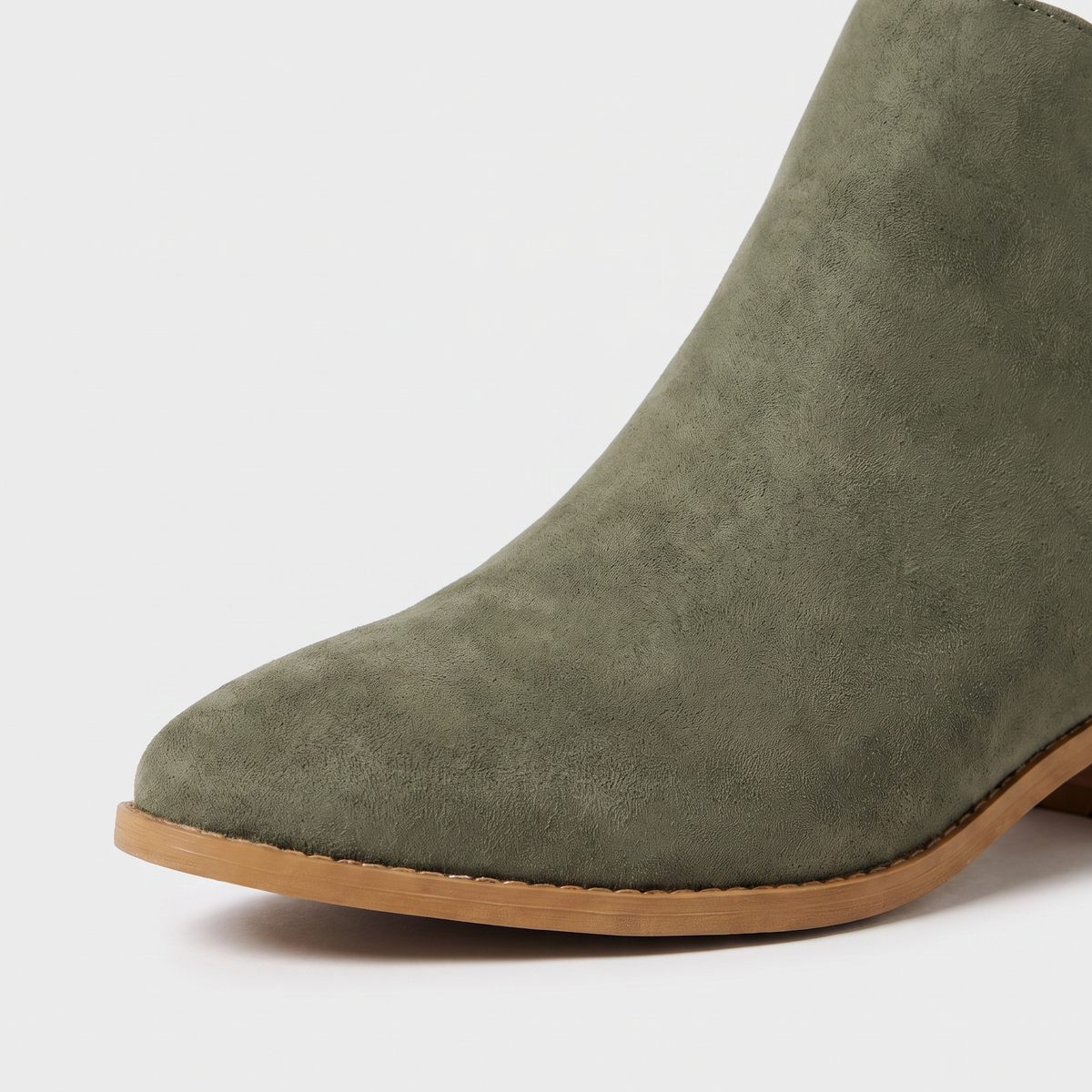 Low-Cut V-Front Ankle Boots