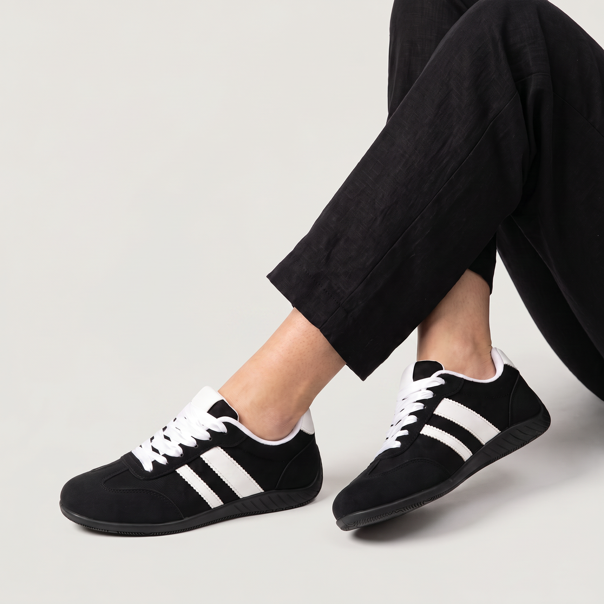 Lightweight Lace-Up Casual Trainers