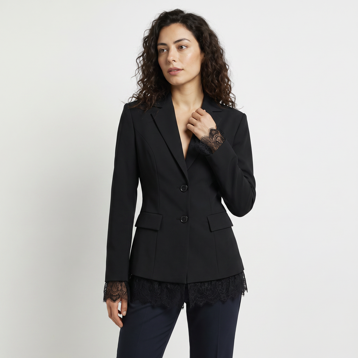 Lace Single-Breasted Blazer