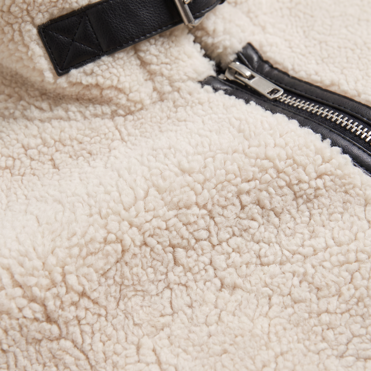 Teddy Borg Zip-Up Jacket